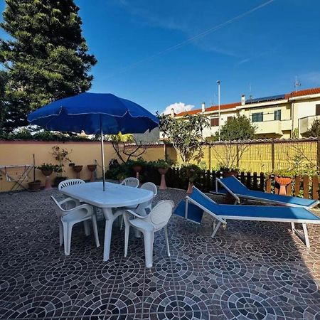 Romano House Fiumicino Esterno foto