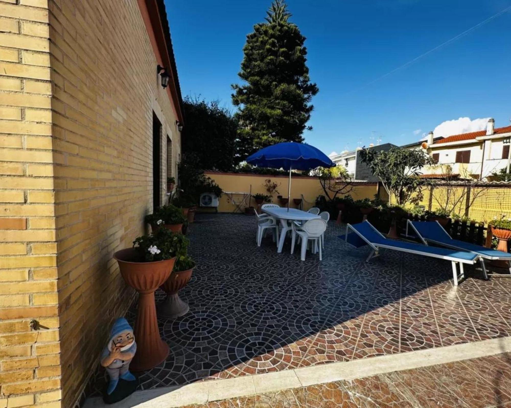 Romano House Fiumicino Esterno foto